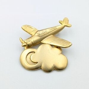 Vintage matte gold tone airplane travel theme brooch pin